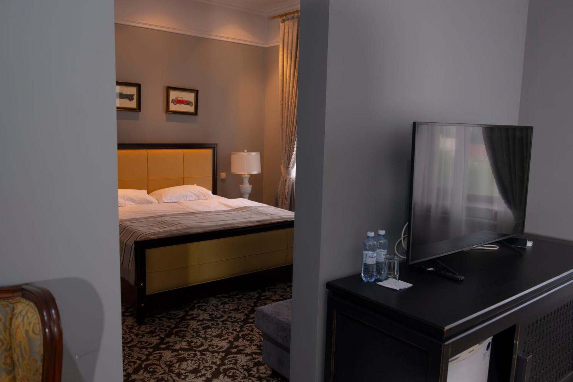 Plaza Hotel Кокшетау Екстериор снимка