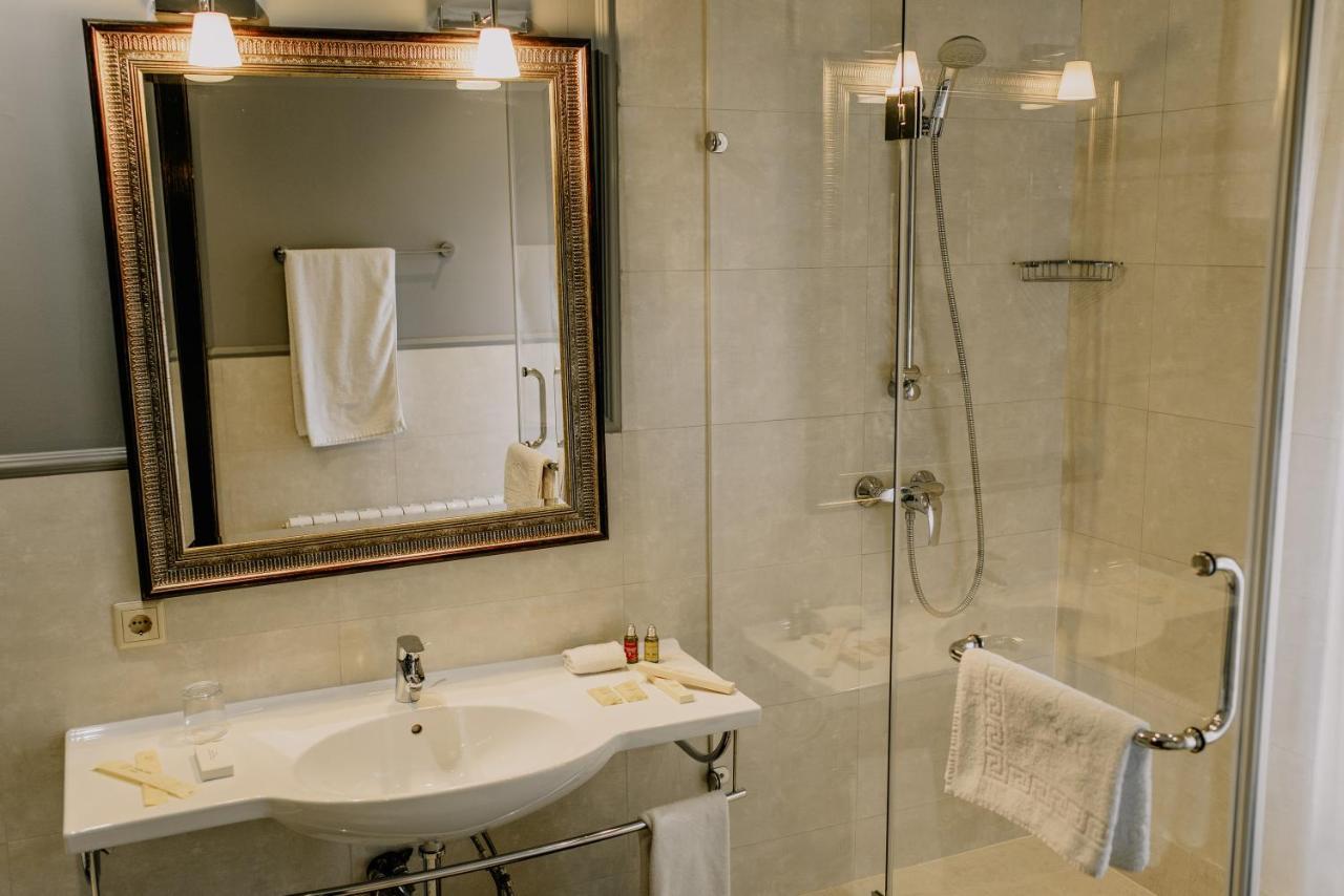 Plaza Hotel Кокшетау Екстериор снимка