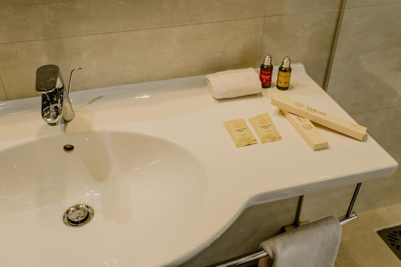 Plaza Hotel Кокшетау Екстериор снимка
